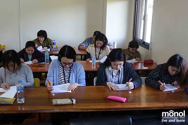 students-answering