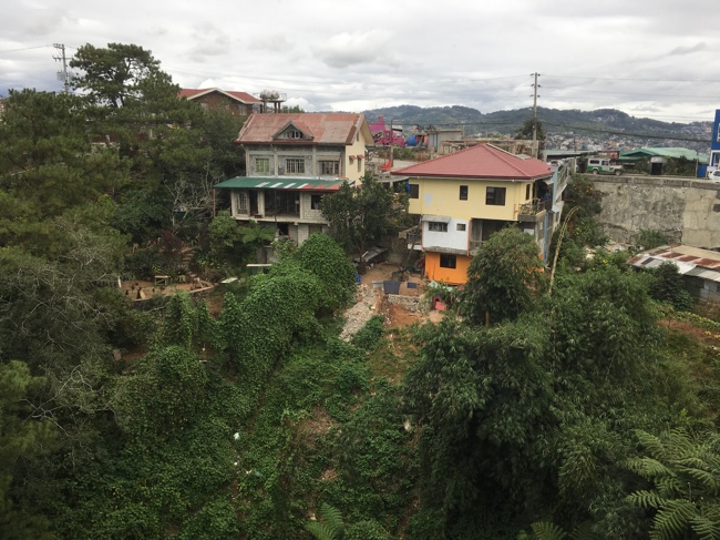 monol-view-outside